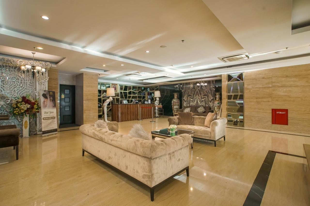 Royal Regantris Cendana Hotel Surabaya Luaran gambar